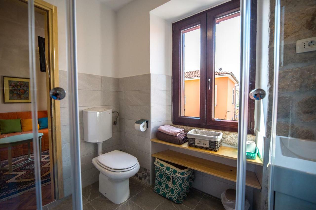 Studio Apartment Lux Ровинь Экстерьер фото